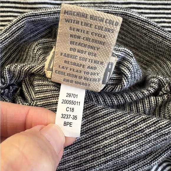 Duluth Trading Co LS Striped Sweater Black Cream Coolmax Mock Neck Women M - Picture 4 of 8